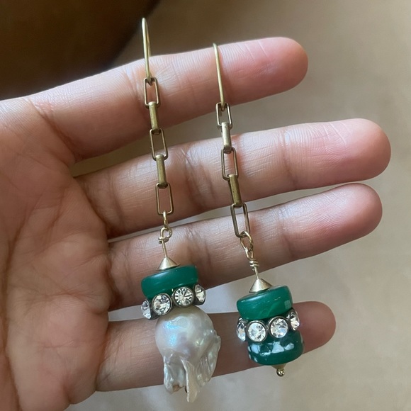 Asymmetrical baroque pearl chain bead and rhinestone earrings - Picture 3 of 5